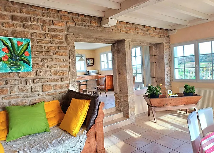 Le Petit Chateau